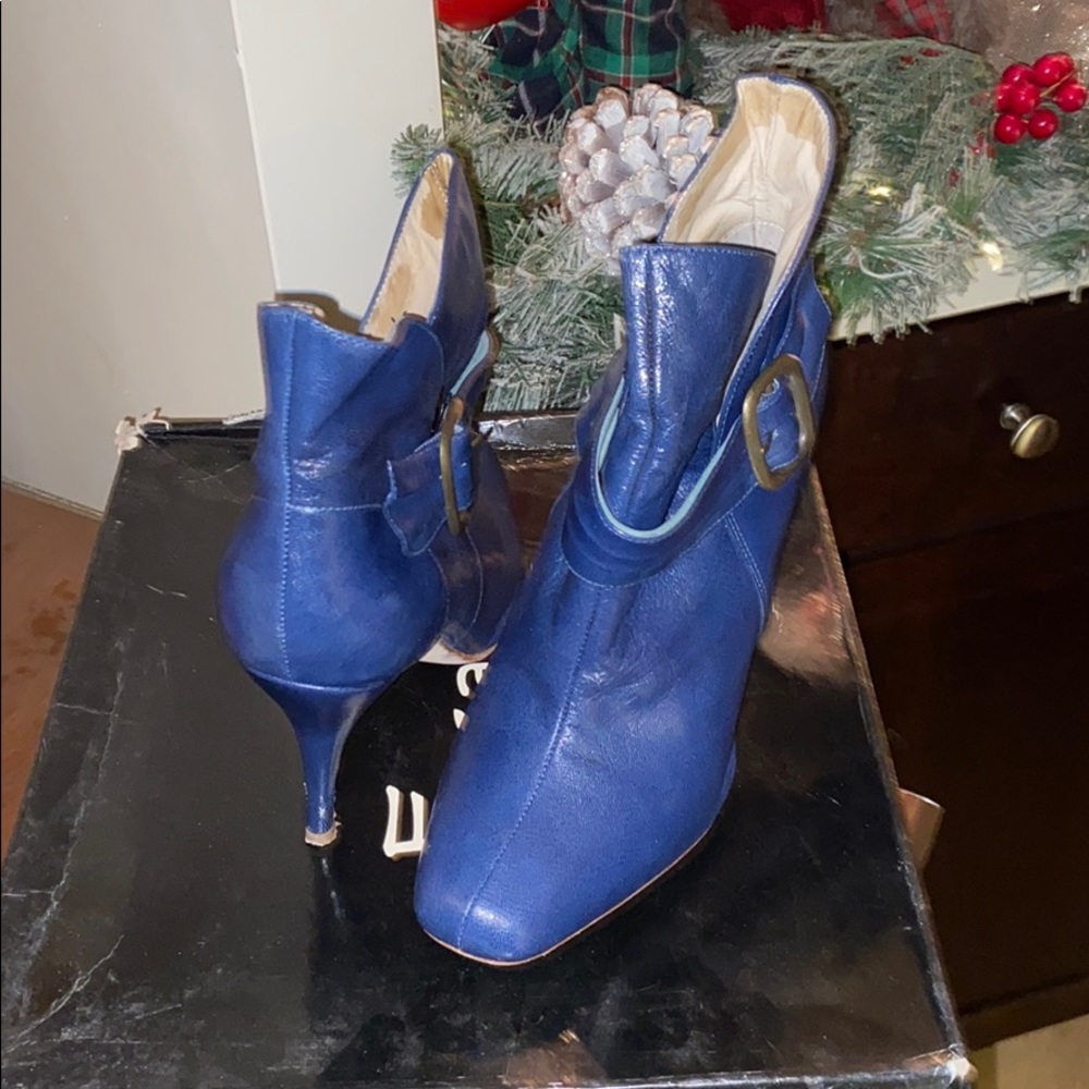 Facade Blue Leather Bootie